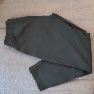 Lululemon On the Fly 7/8 Luxtreme Dark Forest